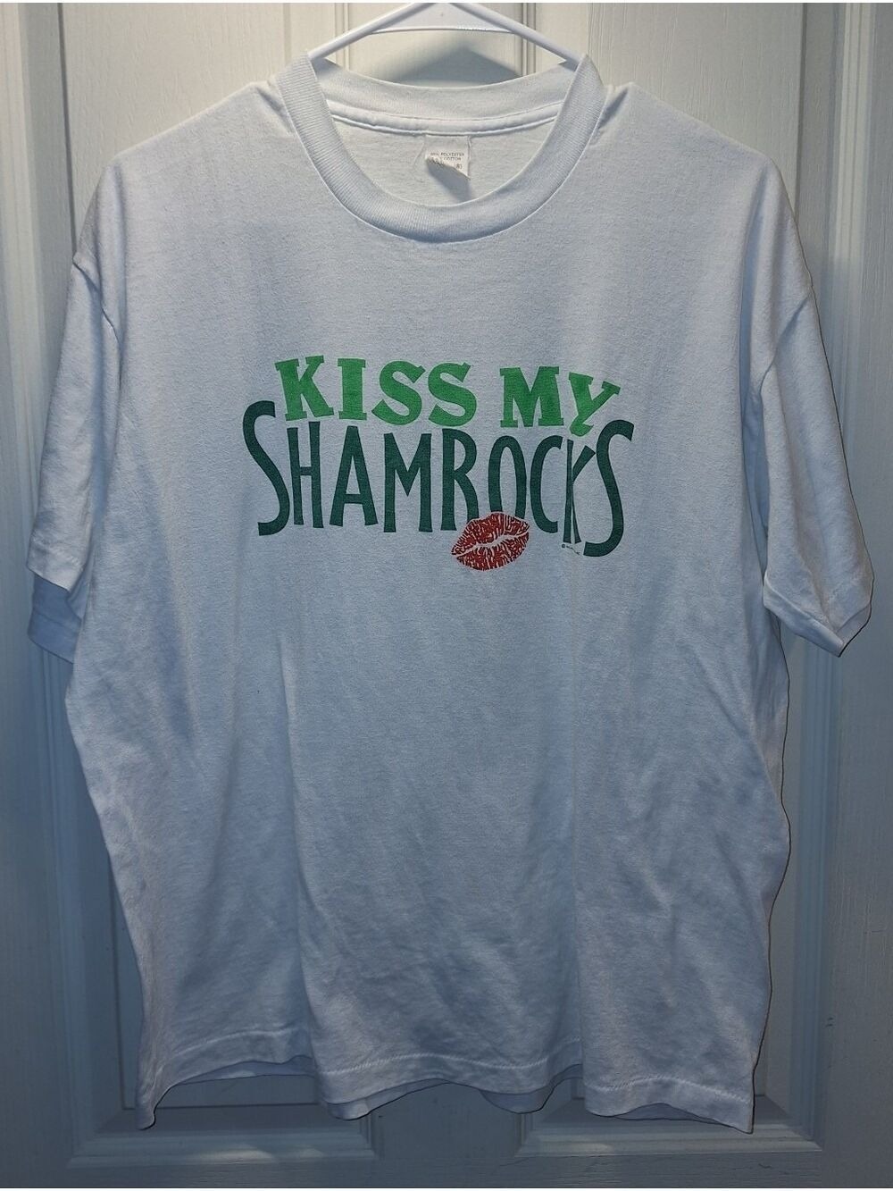 Vintage 90s Kiss My Shamrocks Graphic Tee White Green Red Print XL